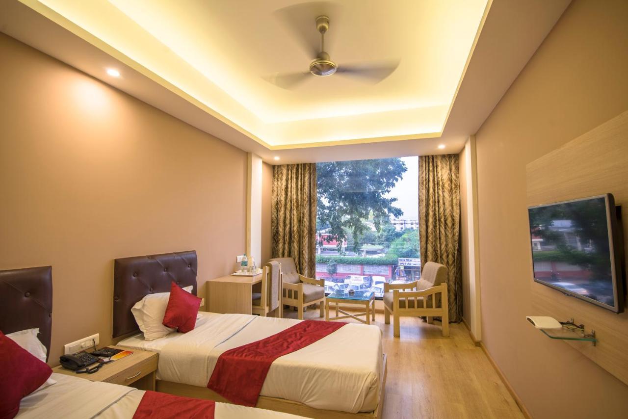 Palette Hotel Nisarga By Sunday Bhopal Zewnętrze zdjęcie