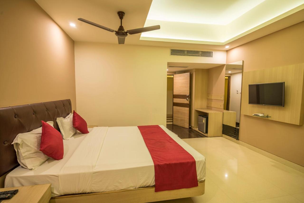 Palette Hotel Nisarga By Sunday Bhopal Zewnętrze zdjęcie