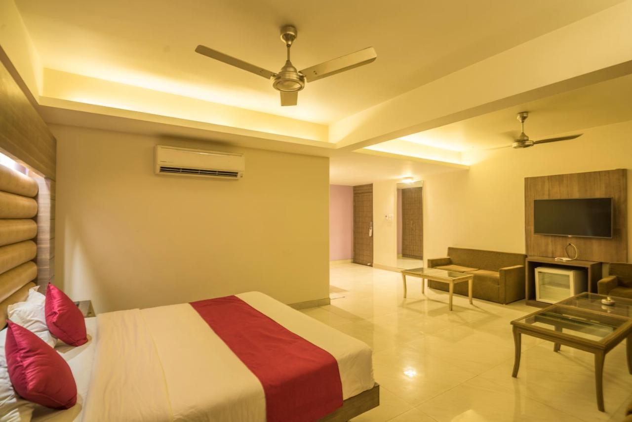 Palette Hotel Nisarga By Sunday Bhopal Zewnętrze zdjęcie