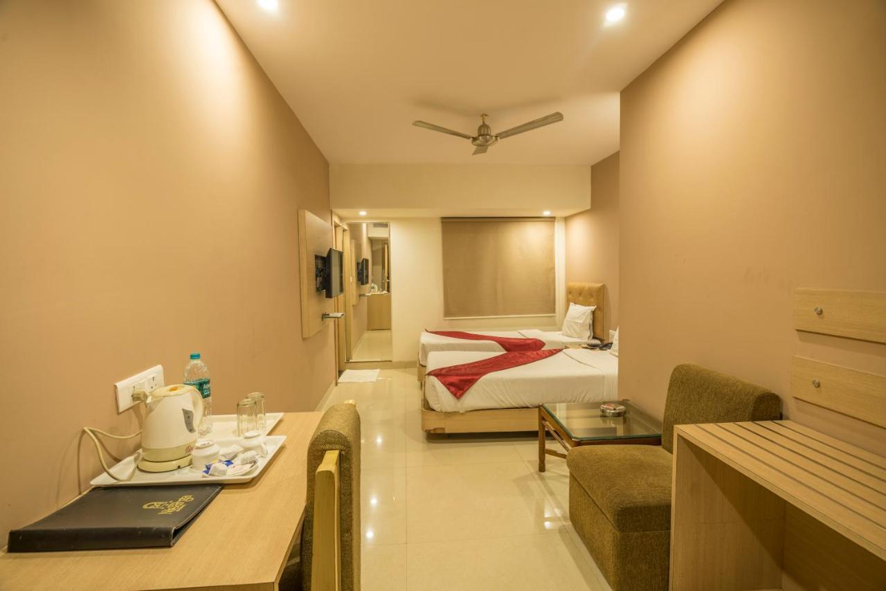 Palette Hotel Nisarga By Sunday Bhopal Zewnętrze zdjęcie
