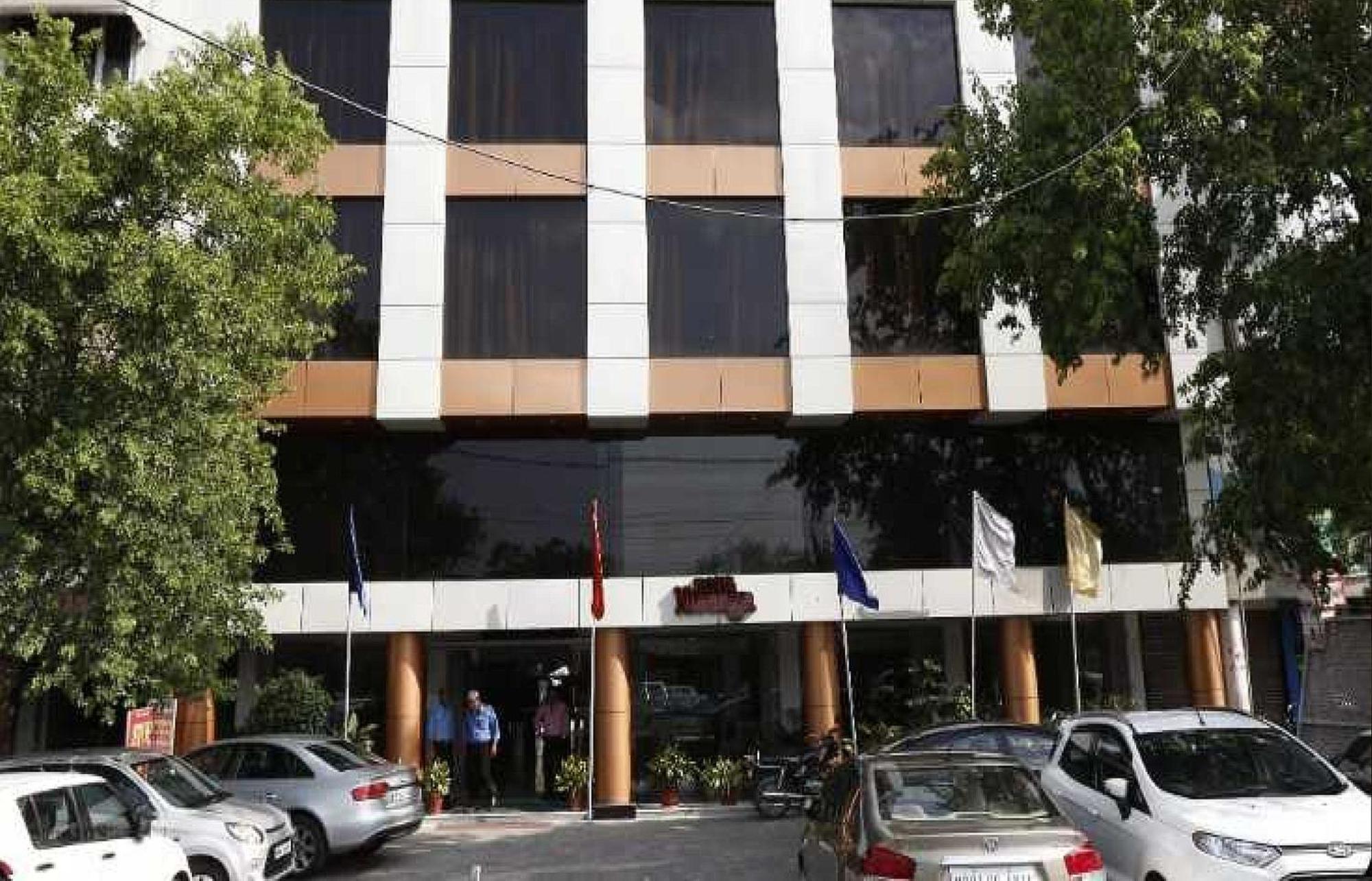 Palette Hotel Nisarga By Sunday Bhopal Zewnętrze zdjęcie