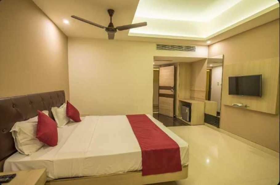 Palette Hotel Nisarga By Sunday Bhopal Zewnętrze zdjęcie