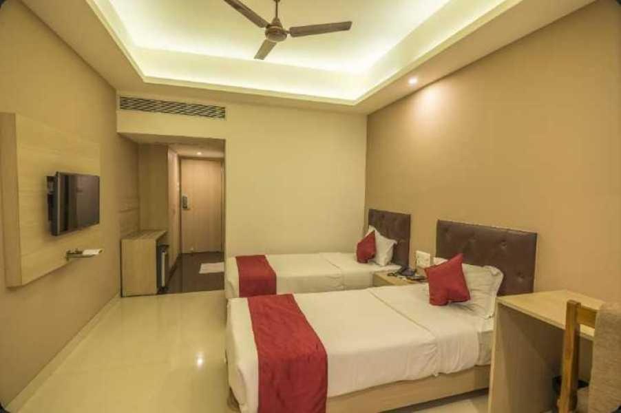 Palette Hotel Nisarga By Sunday Bhopal Zewnętrze zdjęcie