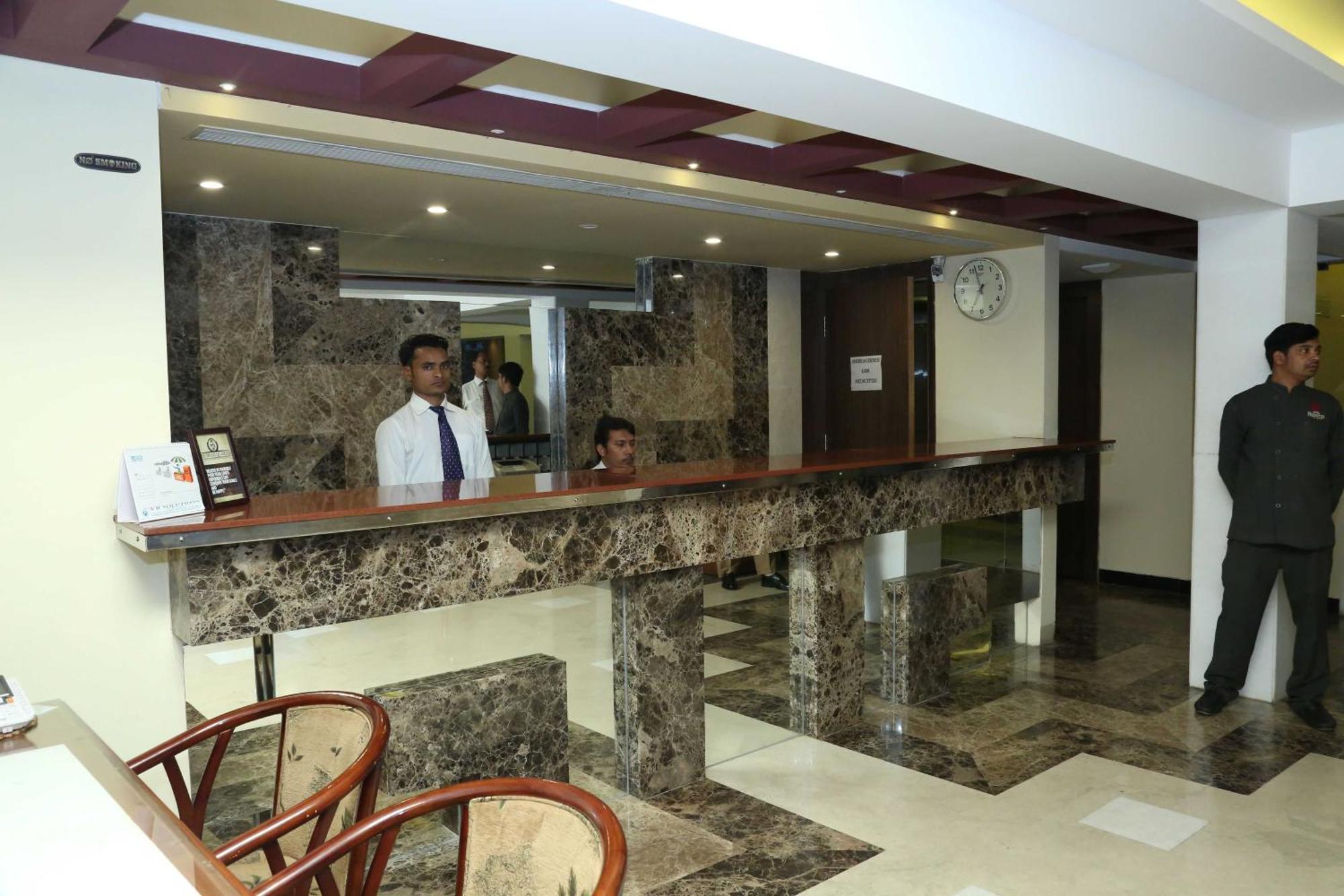 Palette Hotel Nisarga By Sunday Bhopal Zewnętrze zdjęcie